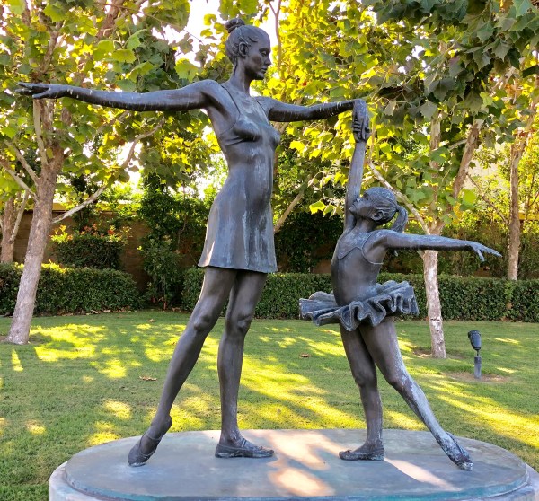 AFA95E04-EA32-4F15-B471-710FB73479AB